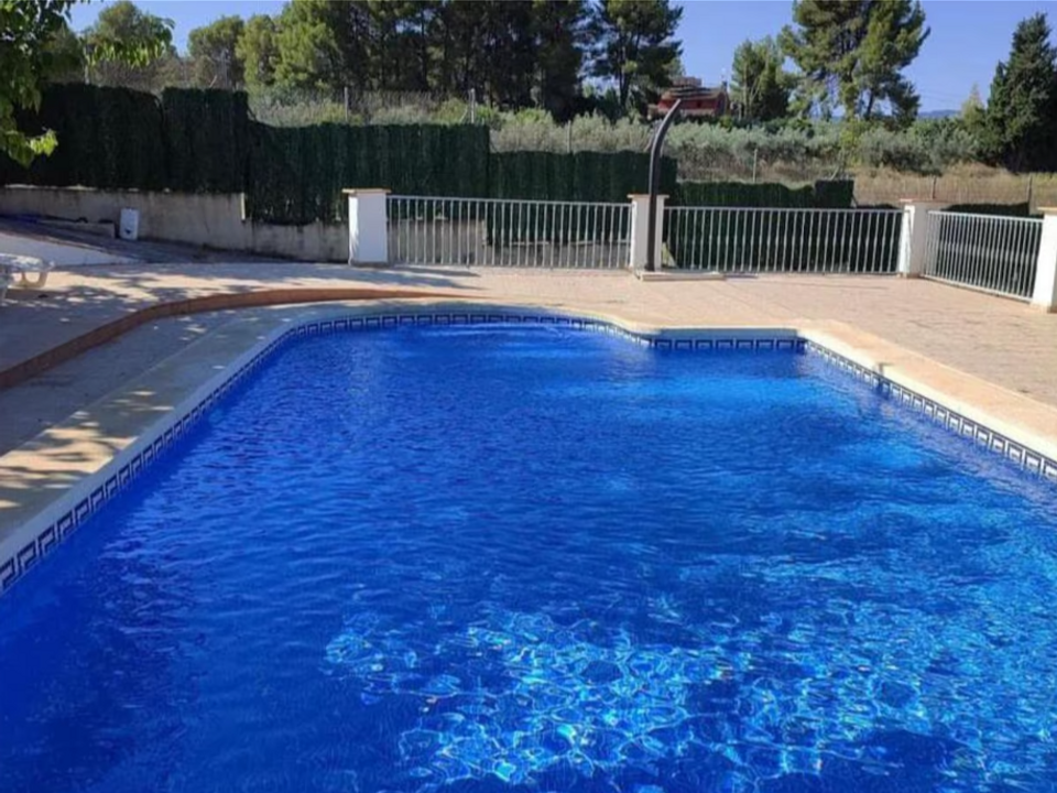 Country house for sale in Cehegin, Murcia province - € 115,000 | Ref